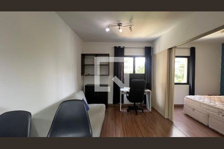 Sala  de kitnet/studio para alugar com 1 quarto, 34m² em Jardim Paulista, São Paulo