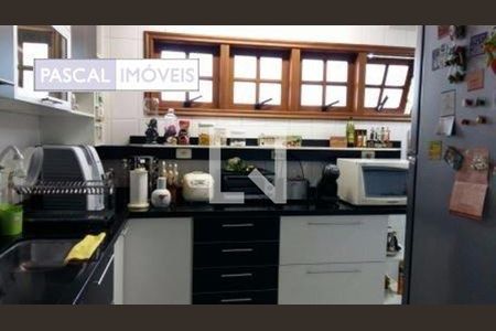 Casa de Condomínio para alugar com 4 quartos, 350m² em Brooklin, São Paulo