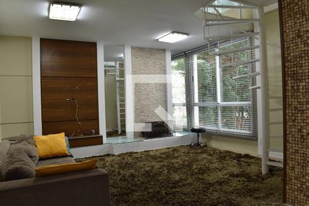 Sala de apartamento para alugar com 1 quarto, 74m² em Ahú, Curitiba