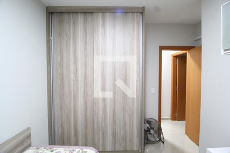 Quarto de apartamento para alugar com 2 quartos, 74m² em Santa Mônica, Uberlândia