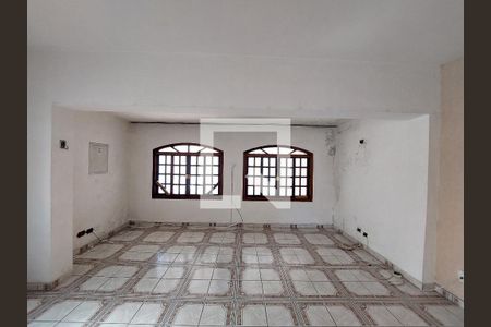 Sala de casa à venda com 3 quartos, 227m² em Conjunto Residencial Salvador Tolezani, São Paulo