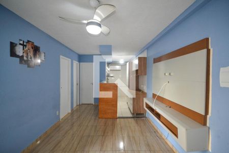 Sala de apartamento para alugar com 2 quartos, 47m² em Bom Pastor, Belford Roxo