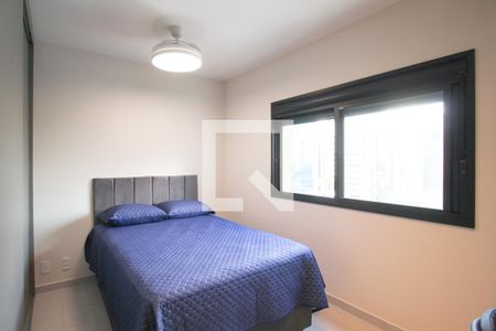 Sala/Quarto de apartamento à venda com 1 quarto, 24m² em Vila Olímpia, São Paulo