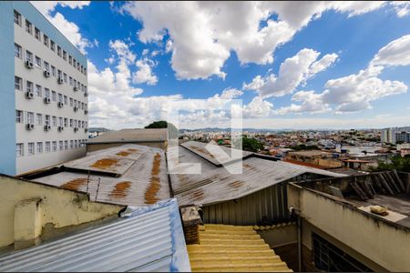 Vista de apartamento para alugar com 3 quartos, 103m² em Caiçaras, Belo Horizonte