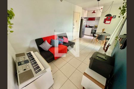 Sala de apartamento para alugar com 2 quartos, 53m² em Serrano, Belo Horizonte