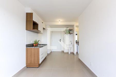 Cozinha de apartamento para alugar com 1 quarto, 31m² em Butantã, São Paulo