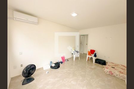 Suíte 1 de casa para alugar com 2 quartos, 120m² em Ingleses do Rio Vermelho, Florianópolis