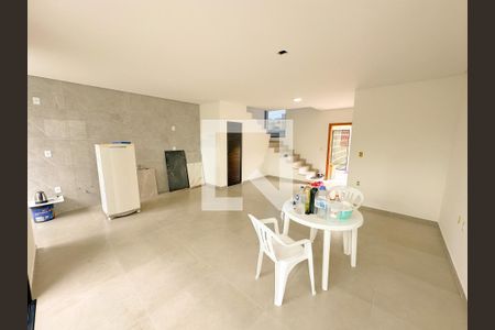 Sala de casa para alugar com 2 quartos, 120m² em Ingleses do Rio Vermelho, Florianópolis