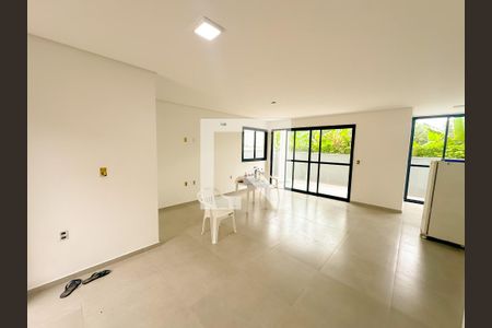 Sala de casa para alugar com 2 quartos, 120m² em Ingleses do Rio Vermelho, Florianópolis