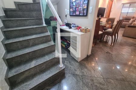 Sala 1 de casa à venda com 3 quartos, 261m² em Parque São Lucas, São Paulo