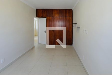 Quarto 2 de apartamento para alugar com 2 quartos, 80m² em Padre Eustáquio, Belo Horizonte