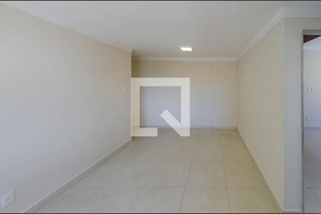 Sala de apartamento para alugar com 2 quartos, 80m² em Padre Eustáquio, Belo Horizonte