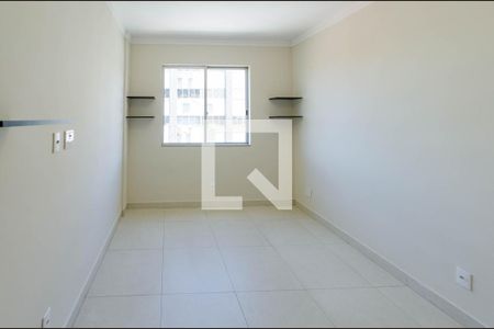 Quarto 2 de apartamento para alugar com 2 quartos, 80m² em Padre Eustáquio, Belo Horizonte