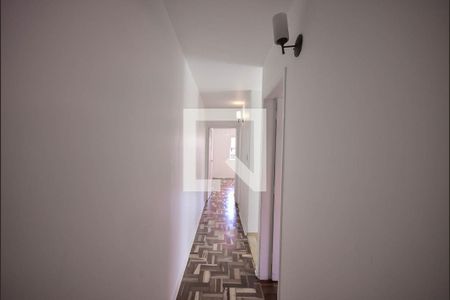 Corredor de casa para alugar com 3 quartos, 170m² em Vila Sonia, São Paulo