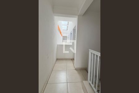 Corredor de apartamento para alugar com 1 quarto, 55m² em Vila do Conde, Barueri