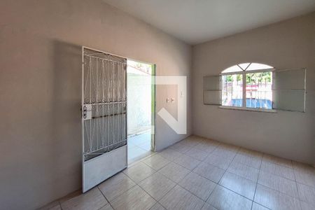 Sala de casa para alugar com 2 quartos, 172m² em Barro Vermelho, São Gonçalo