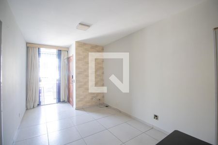 Sala de apartamento para alugar com 2 quartos, 60m² em Patronato, São Gonçalo