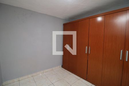 Quarto 2 de casa para alugar com 2 quartos, 120m² em Jardim Santa Adelia, São Paulo