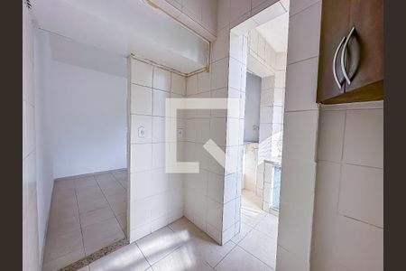 Corredor para cozinha de kitnet/studio para alugar com 1 quarto, 24m² em Catete, Rio de Janeiro