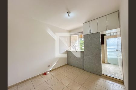 Sala/Quarto de kitnet/studio para alugar com 1 quarto, 24m² em Catete, Rio de Janeiro