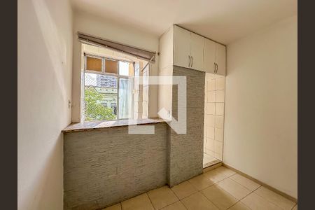 Sala/Quarto de kitnet/studio para alugar com 1 quarto, 24m² em Catete, Rio de Janeiro