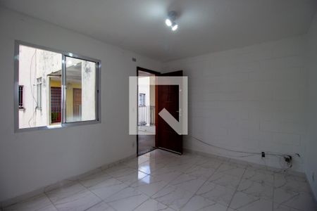 Sala de apartamento para alugar com 2 quartos, 45m² em Itaquera, São Paulo