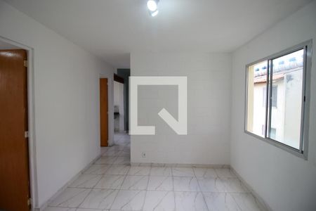 Sala de apartamento para alugar com 2 quartos, 45m² em Itaquera, São Paulo