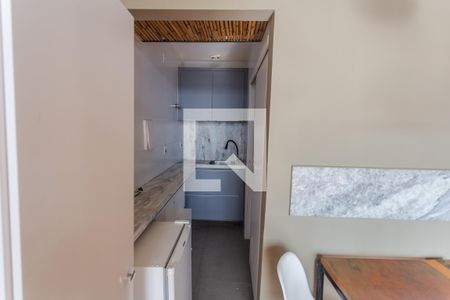 Cozinha de kitnet/studio para alugar com 1 quarto, 30m² em Santo Agostinho, Belo Horizonte