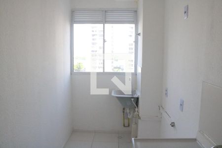 Cozinha e Área de Serviço de apartamento para alugar com 2 quartos, 43m² em Barra Funda, São Paulo