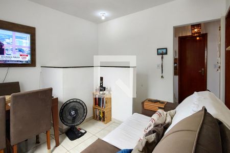 Sala de casa de condomínio para alugar com 2 quartos, 53m² em Nova Mirim, Praia Grande