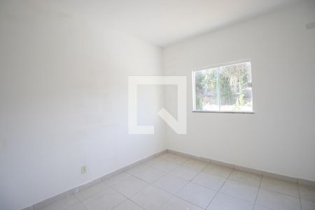 Quarto 2 de apartamento para alugar com 2 quartos, 49m² em Colubandê, São Gonçalo