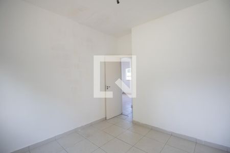Quarto 2 de apartamento para alugar com 2 quartos, 49m² em Colubandê, São Gonçalo