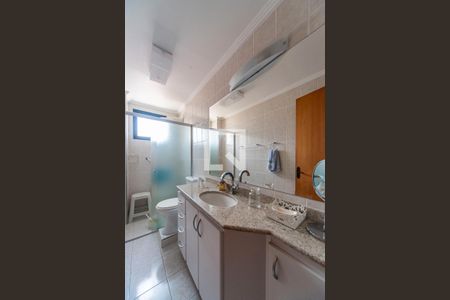 Banheiro de apartamento para alugar com 3 quartos, 80m² em Vila Santa Teresa, Santo André