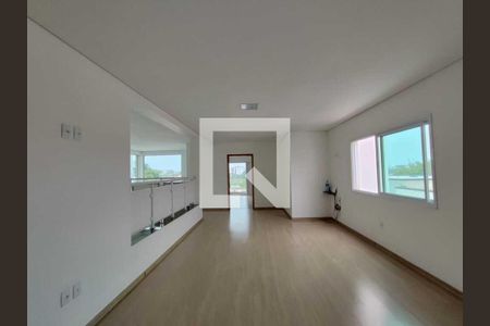 Sala de TV de casa de condomínio para alugar com 4 quartos, 333m² em Swiss Park, Campinas