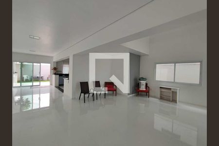 Sala de casa de condomínio para alugar com 4 quartos, 333m² em Swiss Park, Campinas