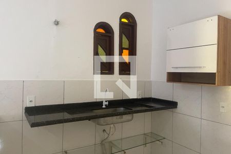 Cozinha de casa para alugar com 1 quarto, 42m² em Vila Maria Helena, Duque de Caxias