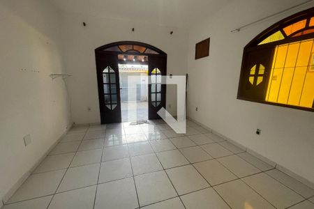 Sala de casa para alugar com 1 quarto, 42m² em Vila Maria Helena, Duque de Caxias