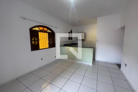 Sala de casa para alugar com 1 quarto, 42m² em Vila Maria Helena, Duque de Caxias