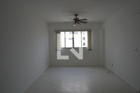 Sala de apartamento à venda com 2 quartos, 95m² em Vila Madalena, São Paulo