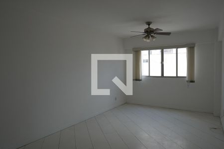 Sala de apartamento à venda com 2 quartos, 95m² em Vila Madalena, São Paulo