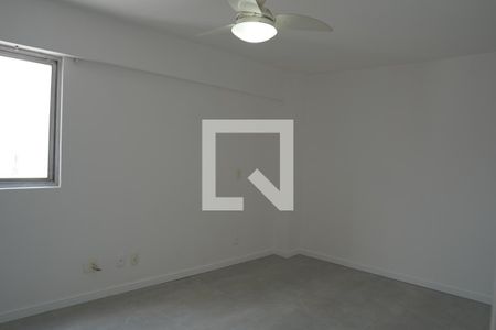 Suite de apartamento à venda com 2 quartos, 95m² em Vila Madalena, São Paulo