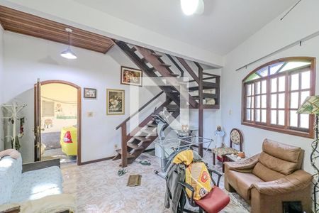 Sala de casa à venda com 3 quartos, 160m² em Pilares, Rio de Janeiro