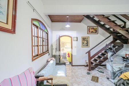 Sala de casa à venda com 3 quartos, 160m² em Pilares, Rio de Janeiro