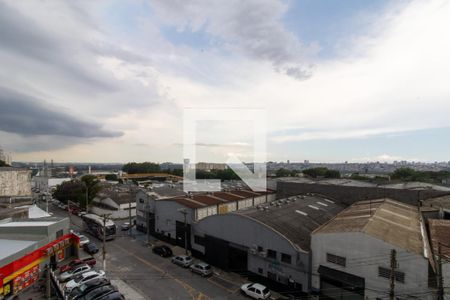 Vista da Sala de apartamento para alugar com 2 quartos, 39m² em Vila das Bandeiras, Guarulhos