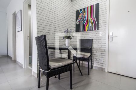 Sala de Jantar de apartamento para alugar com 1 quarto, 50m² em Centro Empresarial Tamboré, Santana de Parnaíba