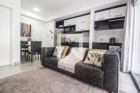 Sala de apartamento para alugar com 1 quarto, 50m² em Centro Empresarial Tamboré, Santana de Parnaíba