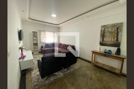 Sala de casa à venda com 3 quartos, 280m² em Parque Renato Maia, Guarulhos