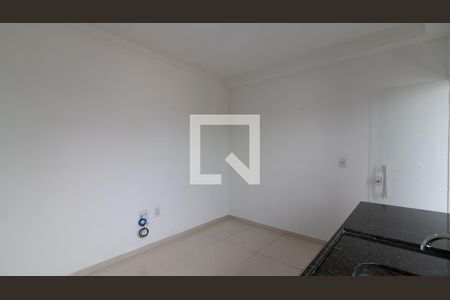 Sala/Cozinha de apartamento para alugar com 1 quarto, 40m² em Vila Nova Savoia, São Paulo