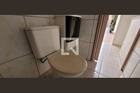 Banheiro de casa para alugar com 0 quarto, 35m² em Vila Bruno, Itaquaquecetuba