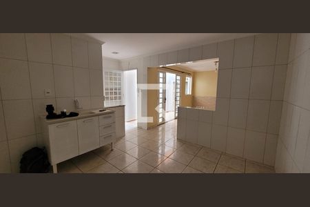 Cozinha de casa para alugar com 0 quarto, 35m² em Vila Bruno, Itaquaquecetuba